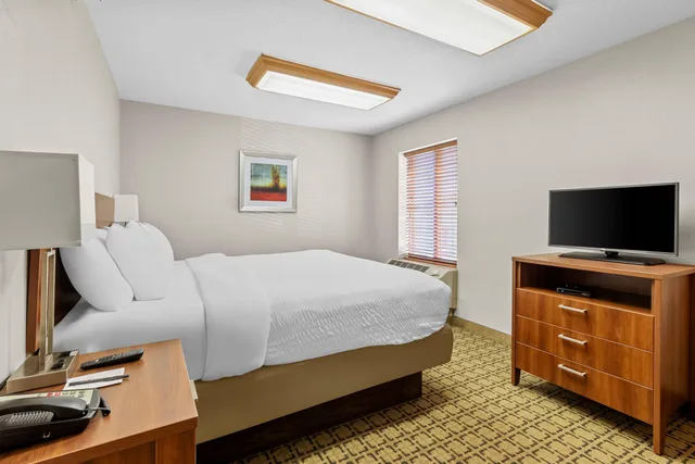 جناح، Clarion Inn Cranberry Township 3/6