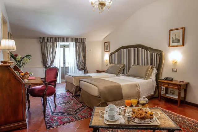 غرفة ثلاثية، Forum Hotel Rome 3/9