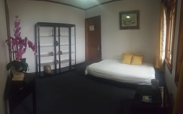 غرفة سوبيريور بسرير كوين، Fleur De Lys Hotel 2/10