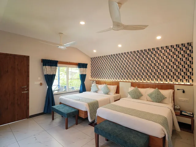 Cottage, 2 Queen Beds, Pool View, MGM Whispering Winds Yelagiri 1/2