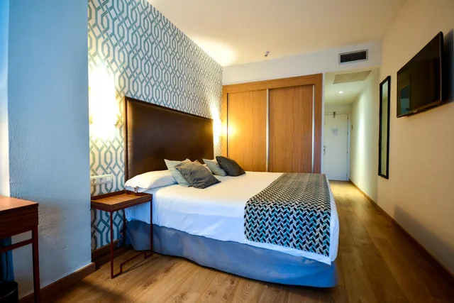 جناح جونيور بسرير كينج مع أريكة، Hotel Oromana 1/4