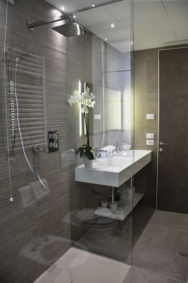 جناح بسرير كينج بجاكوزي، Hotel Polo 7/10