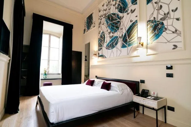 جناح حصري، Roma Luxus Hotel 1/1