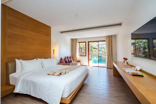 Deluxe, Hot Tub, Pool Access، Ayrest Hotel 3/10