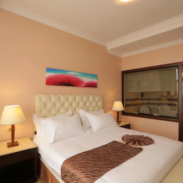 جناح تنفيذي، Getfam Hotel 3/10