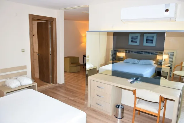 جناح بسرير مزدوج، Pam Thermal Otel 3/5
