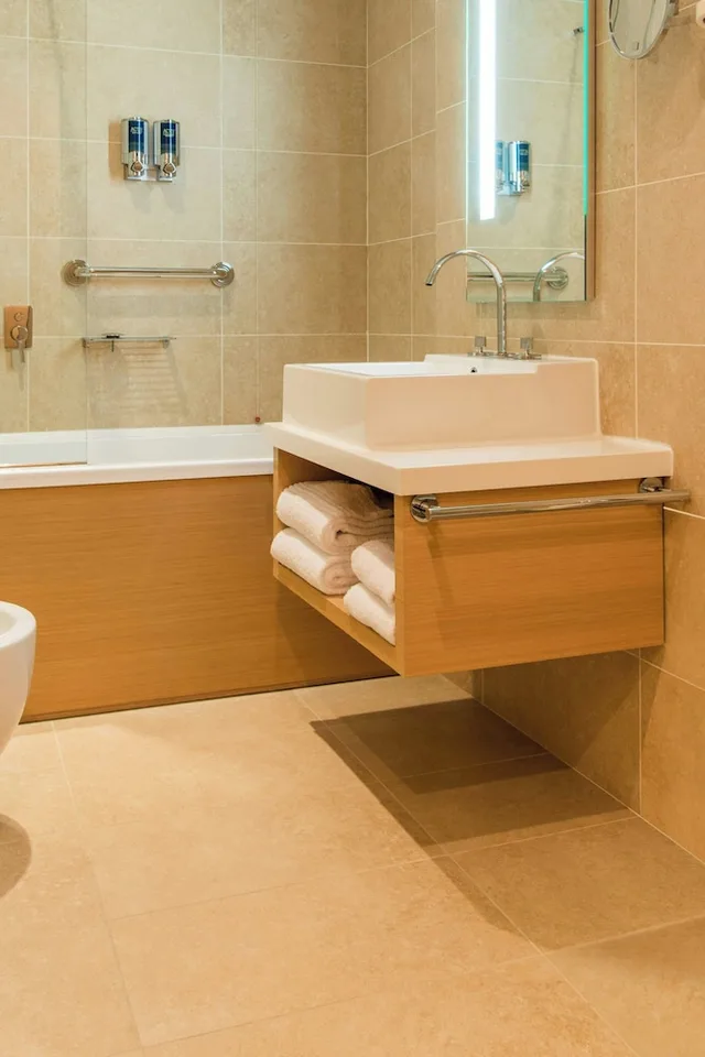 2 Bedrooms, Family Suite, 2 Double Beds, Four Points by Sheraton Venice Mestre 4/4