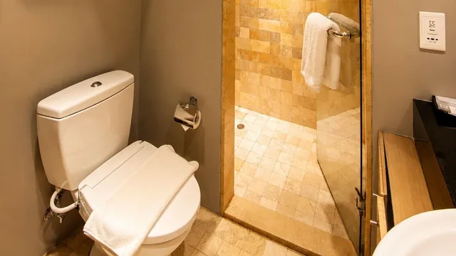 غرفة ديلوكس بسرير كوين، Golden Tulip Balikpapan Hotel and Suites 10/10