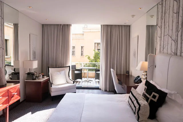 غرفة ديلوكس بسرير مزدوج، Davinci Hotel And Suites On Nelson Mandela Square 2/4