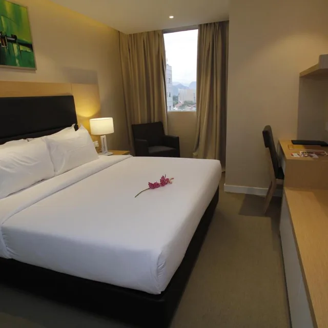 جناح جونيور، Hotel Excelsior Ipoh 4/8