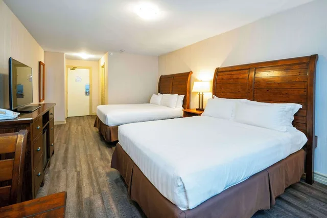 Room, 2 Queen Beds, Pet Friendly, Hill Side، Hidden Valley Resort, Ascend Hotel Collection 2/4