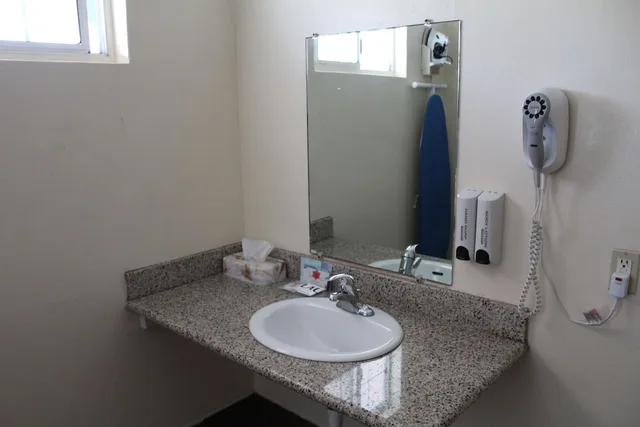 غرفة اقتصادية بسرير كوين، Riverside Inn & Suites Santa Cruz 3/4