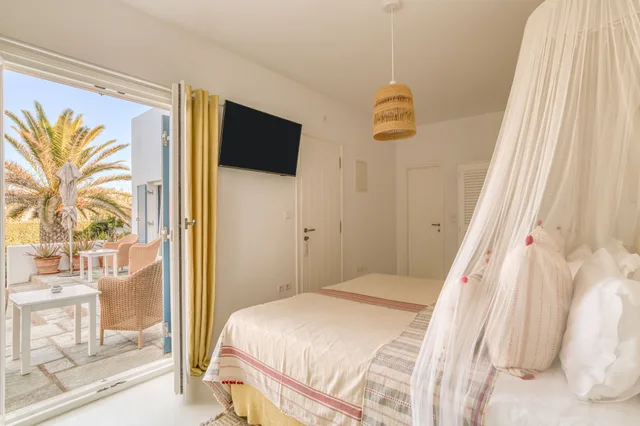 Andro, Double or Twin Bed, Sea View، Villa Bellonia 1/2