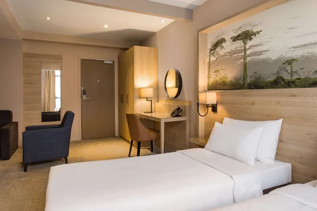 Premium, Studio, Twin Beds, Hill View، Radisson Serviced Apartments Antananarivo City Centre 3/10