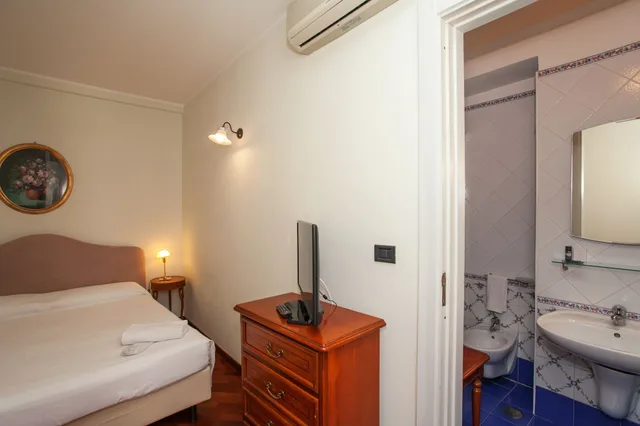 Studio, Double Bed, City View, Sofa, Kitchenette, Zodiacus 7/10