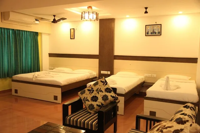 غرفة عائلية بسريرين مزدوجين، Hotel Karpagam International 3/5