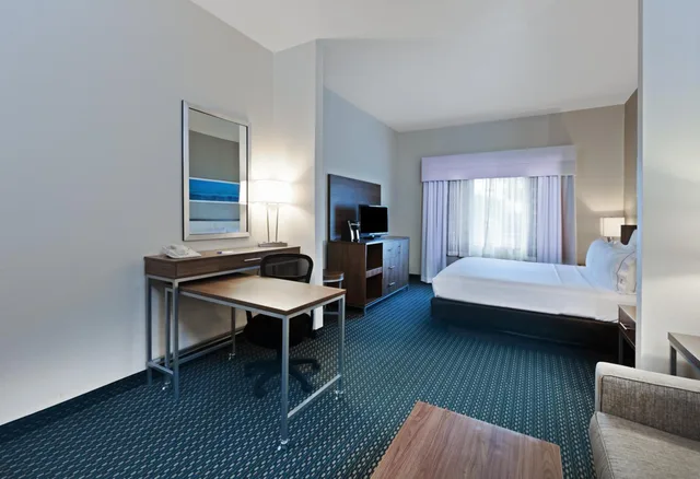 جناح بإطلالة، Holiday Inn Express Hotel And Suites Pharr 4/7
