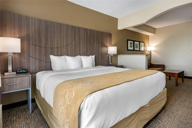 Suite, King Bed, Accessible, Comfort Suites Tamarac Sawgras 2/2