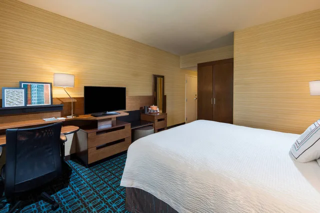 غرفة بسرير كينج، Fairfield Inn Suites Corpus Christi Aransas Pass 2/6