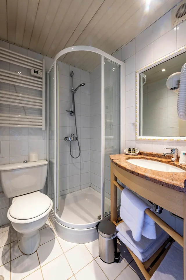 HOTEL LE RELAIS FLEURI، أوكسار 50/50