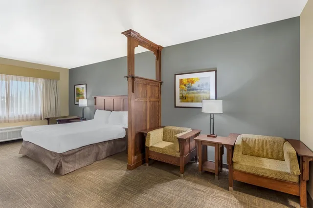 Standard, King Bed, Balcony, Large, Best Western Plus High Country Inn 1/10
