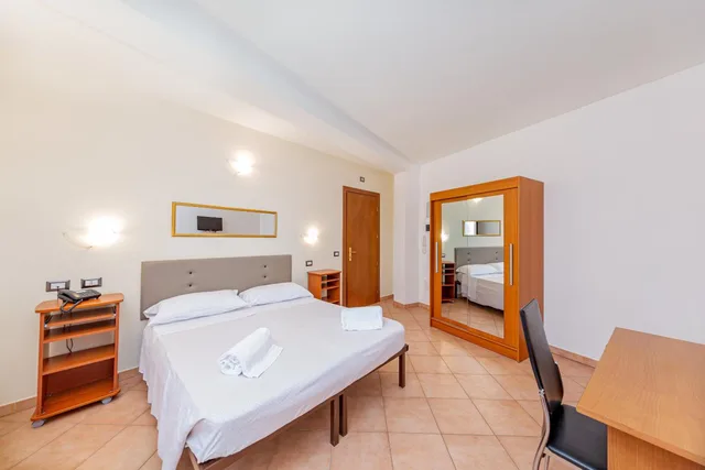 غرفة اقتصادية بسرير مزدوج أو سريرين منفصلين، Hotel Villa Piras 2/4