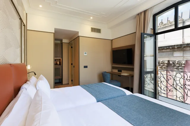 غرفة سوبيريور بسرير مزدوج أو سريرين منفصلين، Medinaceli Hotel 1/10