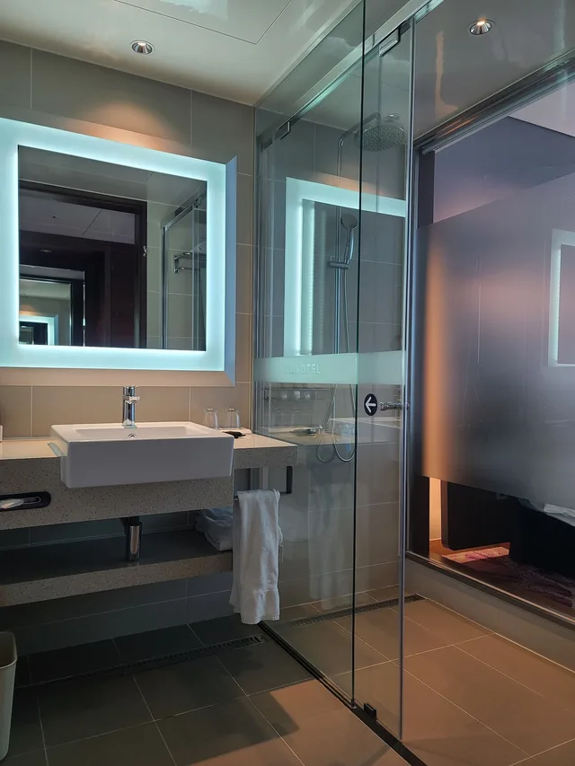 غرفة سوبيريور بسرير كينج، Novotel Ambassador Suwon 7/9