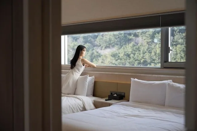 جناح غراند بسرير كينج وسرير كوين بإطلالة على البحر بمسبح خاص، Mer de l'aube Hotel 2/5