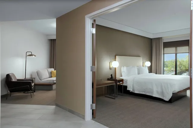 جناح بسرير كينج بإطلالة على المدينة، Courtyard by Marriott Thomasville Downtown 5/10