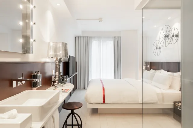 Nest، Ruby Lucy Hotel London 3/4