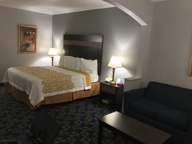 Standard, King Bed, Days Inn By Wyndham Robstown 9/10
