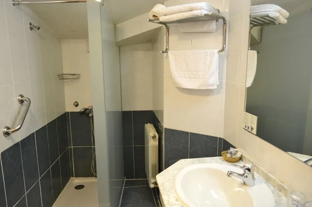 Room, Double Bed, Hotel Maria de Molina 7/7
