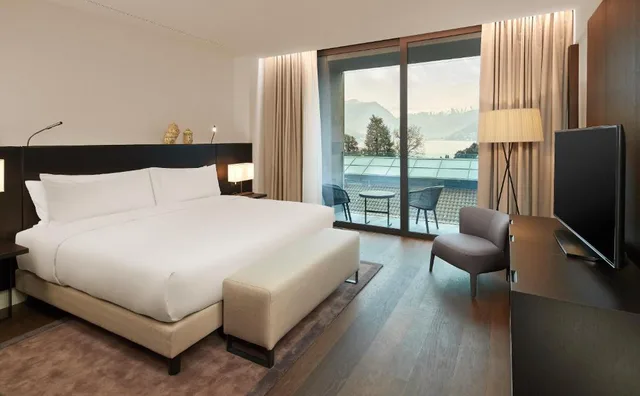 جناح بسرير كينج بغرفة نوم واحدة، Hilton Lake Como 2/4