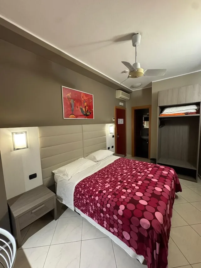 غرفة بسرير كوين، Hotel Parma 6/10