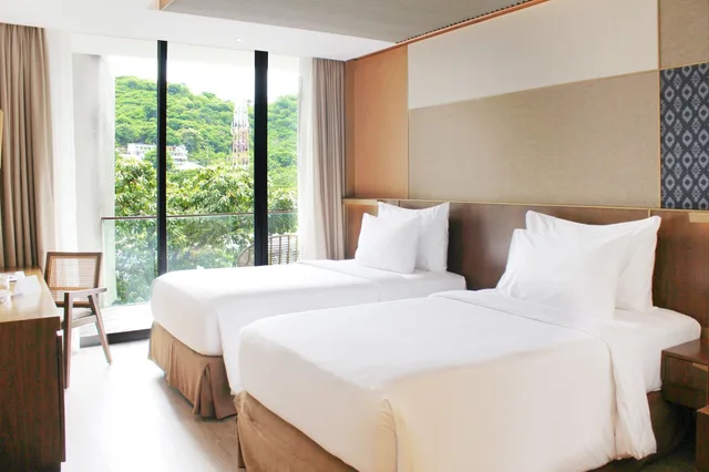 The Signature Hill View Twin، Meruorah Komodo Labuan Bajo 1/3