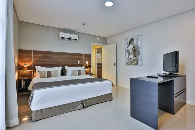 Master, Suite, King Bed، Wyndham Golden Foz 5/8