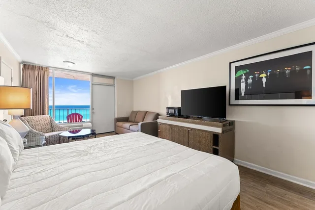 غرفة قياسية بسرير كينج بشرفة مع أريكة، Seahaven Beach Hotel 3/10