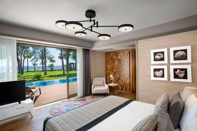 Swim Up, Queen Bed, Sofa، Acanthus and Cennet Barut Collection 3/5