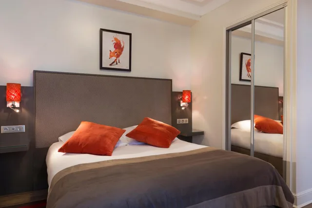 Classic, King Bed, Hotel La Regence Etoile 1/7