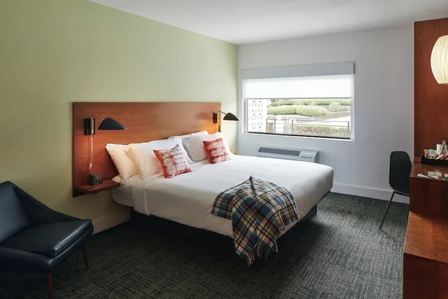 غرفة قياسية بسرير كينج، Days Inn - Raleigh Downtown 1/2