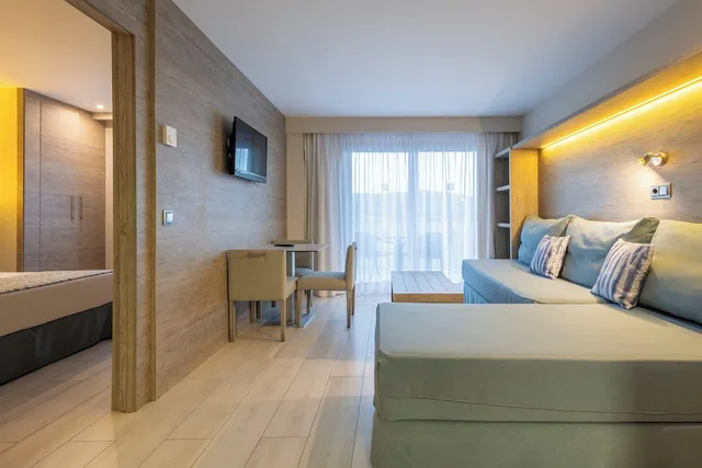 شقة بسريرين منفصلين مع أريكة، Leonardo Royal Hotel Mallorca Palmanova Bay 1/10