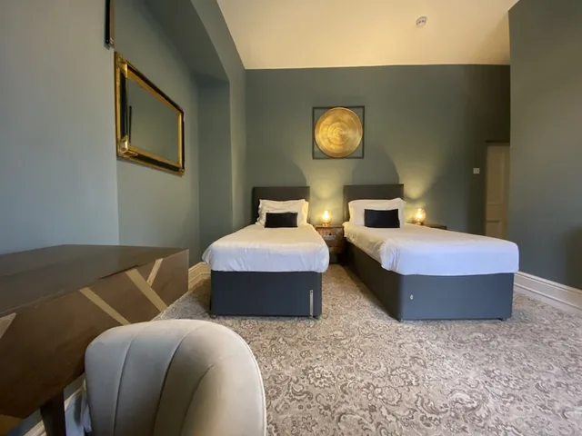 غرفة ديلوكس بسريرين منفصلين، Picton House Hotel 2/5