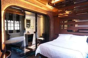 Design, Double Bed, City View, Star City Hotel 1/2