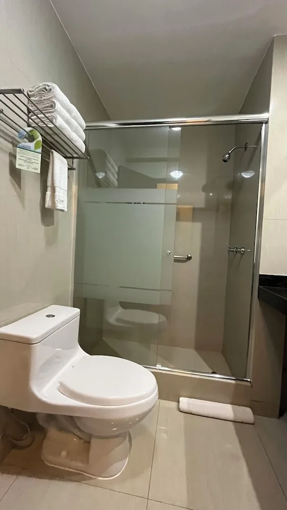 Standard, Queen Bed, EL TAMBO 2 10/10