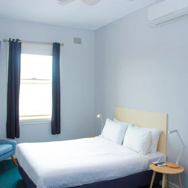 غرفة بسرير مزدوج بحمام مشترك، Grand Hotel Rockdale 1/10