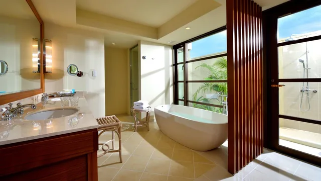 2 Bedrooms, Villa, King Bed, The Uza Terrace Beach Club Villas 2/3