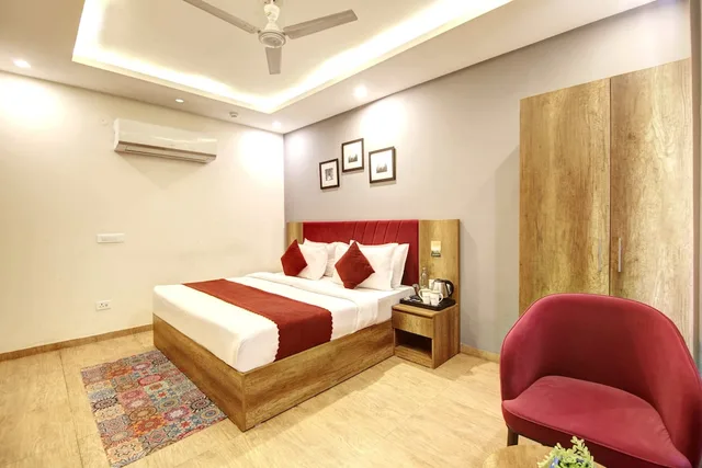 غرفة ديلوكس بسرير مزدوج، Saltstayz Hotel Huda City Center 3/10