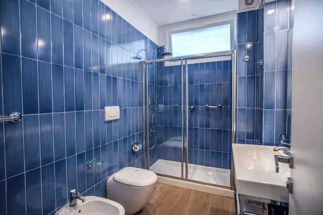 غرفة جونيور بسرير كوين وسرير فردي بإطلالة على الحديقة، Sorrento City Hotel 6/7