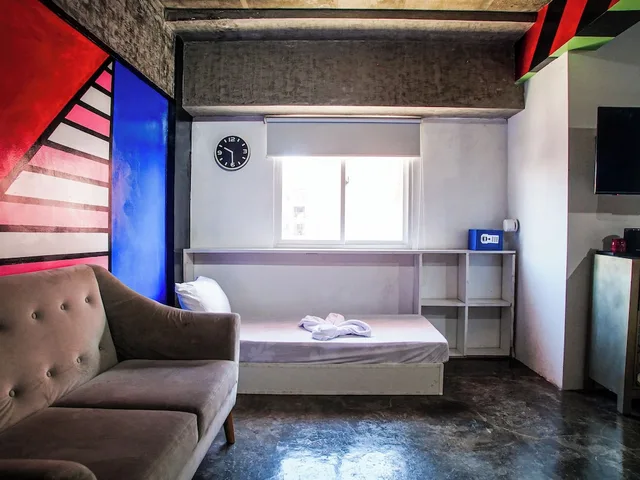 استوديو ديلوكس بسرير كينج وسريرين منفصلين، D522 Hostel at Kiener Hills - Near Cebu Airport 4/4